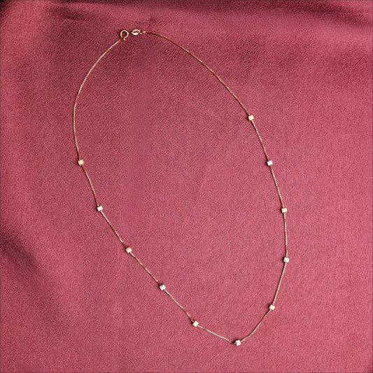 WOMEN CHAIN