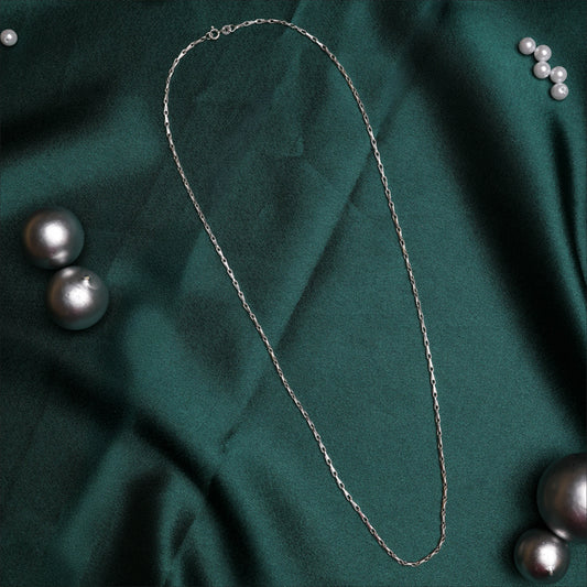 WOMEN CHAIN